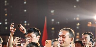 Cina: ospiti internazionali visitano siti culturali e aziende a Luoyang (3)