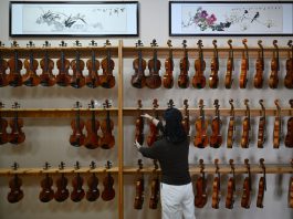 Cina: i violini della contea di Queshan raggiungono tutto il mondo