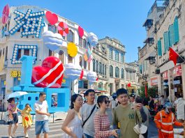 Cina: Hainan offre diverse esperienze turistiche durante le festività (1)