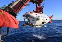 Cina: sommergibile Jiaolong completa test di immersione a oltre 7.000 metri (3)