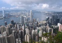 Cina: FMI alza previsioni di crescita di Hong Kong al 3,8%, HKSAR più ottimista