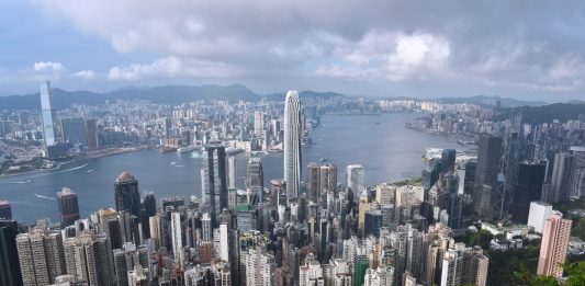 Cina: FMI alza previsioni di crescita di Hong Kong al 3,8%, HKSAR più ottimista