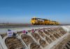 Cina: completata la posa dei binari sul grande ponte di Tongjiang (2)