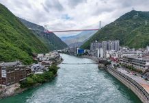 Cina: Sichuan, immagini aeree dei luoghi storici della Lunga Marcia (2)