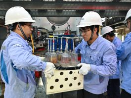 Cina: Jiaolong completa la 467esima immersione a 4.400 metri di profondità (2)