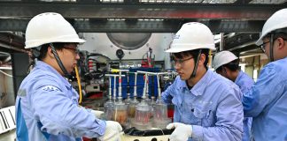 Cina: Jiaolong completa la 467esima immersione a 4.400 metri di profondità (2)