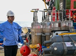 Cina: Jiaolong completa la 467esima immersione a 4.400 metri di profondità (3)