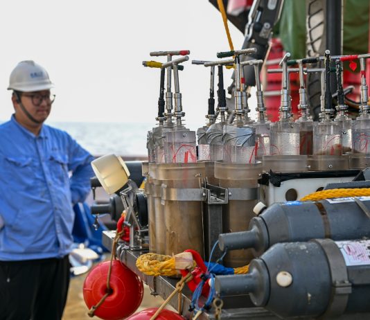 Cina: Jiaolong completa la 467esima immersione a 4.400 metri di profondità (3)