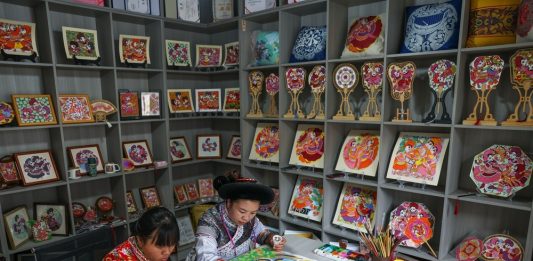 Cina: l’arte dei contadini di Shuicheng favorisce la rivitalizzazione rurale (2)