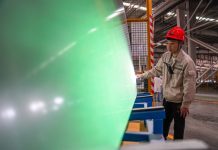 Cina: lo Yunnan sviluppa il settore della produzione di vetro fotovoltaico (1)
