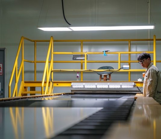 Cina: lo Yunnan sviluppa il settore della produzione di vetro fotovoltaico (3)