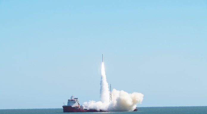 Cina: razzo CERES-1 lancia un nuovo satellite dal mare
