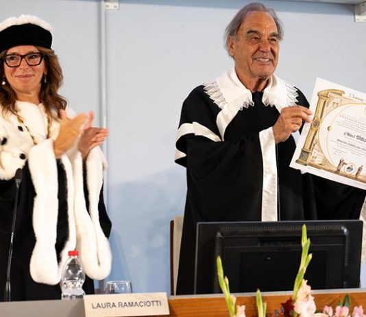 Oliver Stone riceve la Laurea Honoris Causa a Ferrara