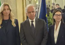 Piantedosi presenta il piano sicurezza a Genova, posto di polizia fisso in centro e alloggi per gli agenti