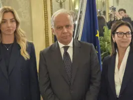 Piantedosi presenta il piano sicurezza a Genova, posto di polizia fisso in centro e alloggi per gli agenti